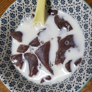 水羊羹を使って♪豆乳とあんこのスイーツミルクティー